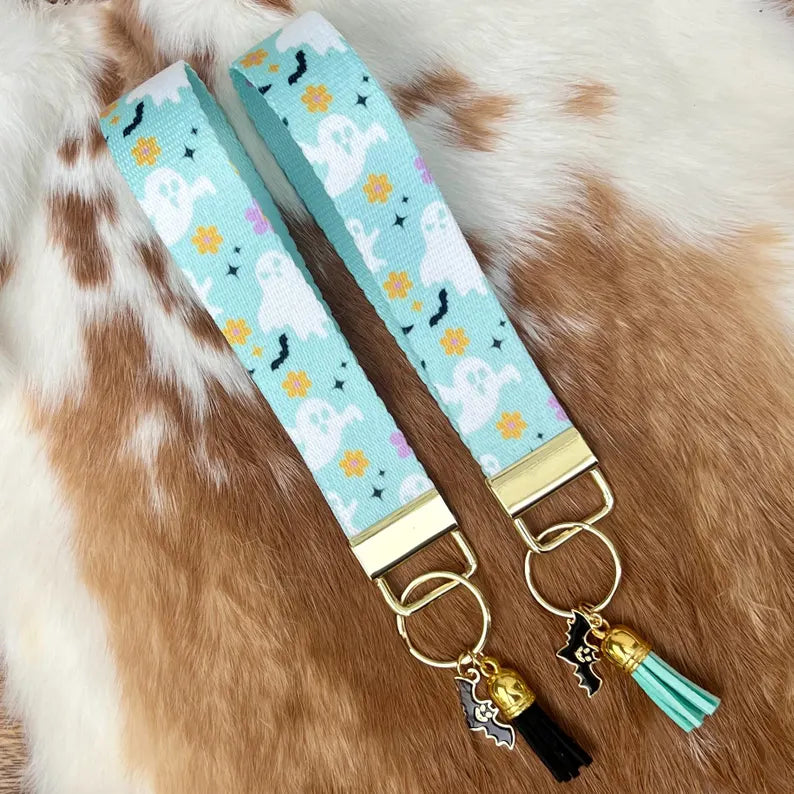 Gift - Wristlet Key Chain Don’t scare me I Pee easy ghost wristlets with charm tassel