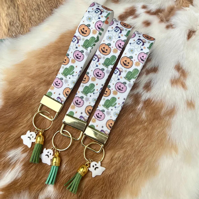 Gift - Wristlet Key Chain Howdy Boo ghost with charm tassel