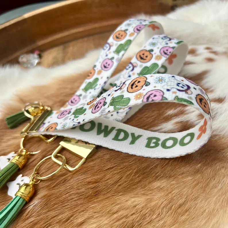 Gift - Wristlet Key Chain Howdy Boo ghost with charm tassel