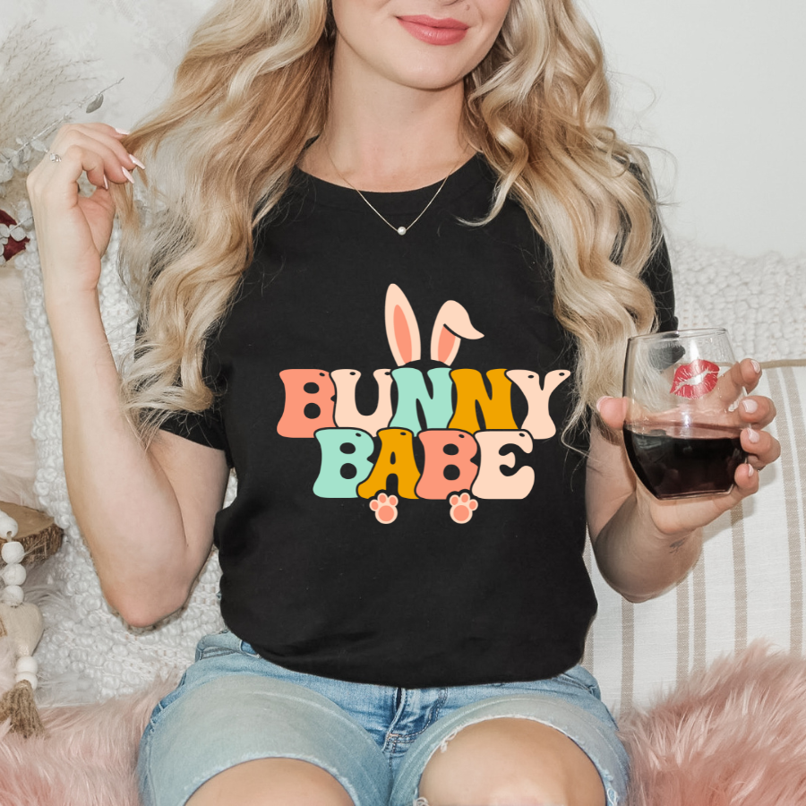 Teeshirt- Retro Bunny Babe